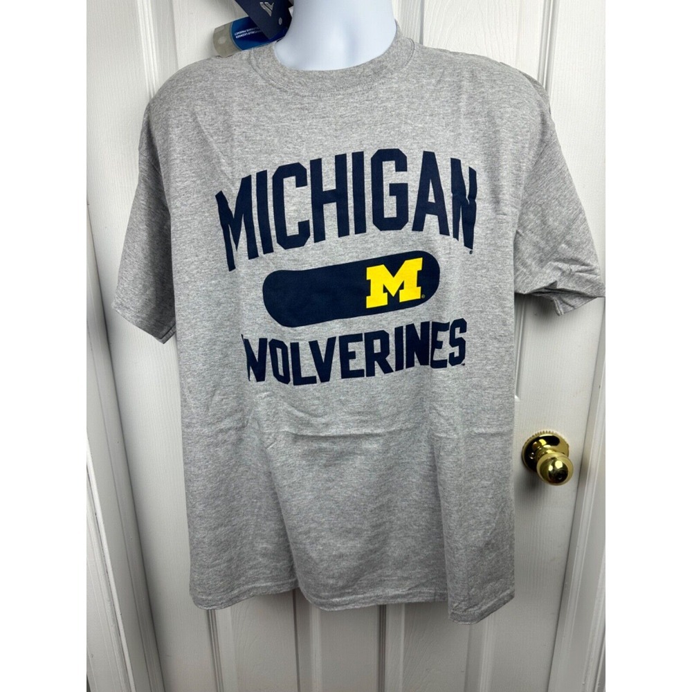 NEW! NCAA Michigan Wolverines Fanatics Gray TShirt Size L